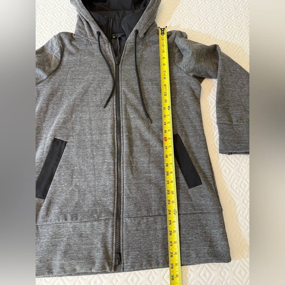 Athleta Victory Long Hoodie Jacket Women Medium Heather Gray Primaloft Full Zip - Picture 5 of 8